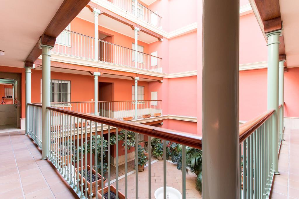 Mint Urban Suites Contemporary Séville