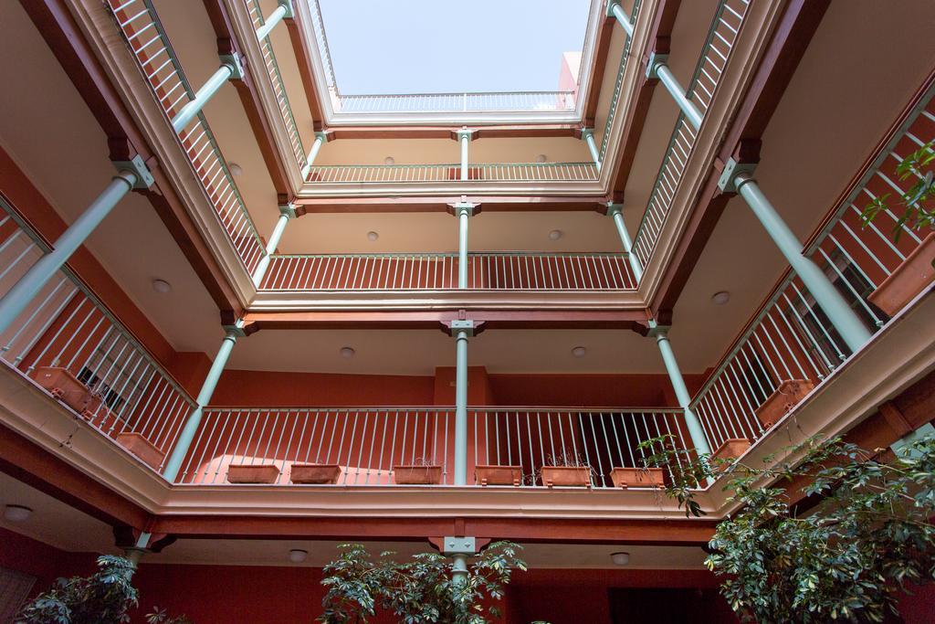 Mint Urban Suites Contemporary Appartement